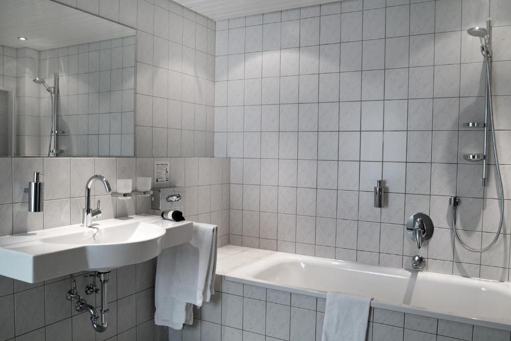 Hotel Restaurant Witte Ahlen Rum bild