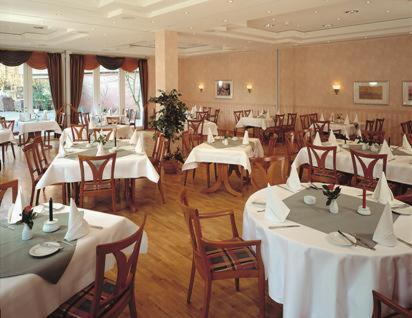 Hotel Restaurant Witte Ahlen Exteriör bild